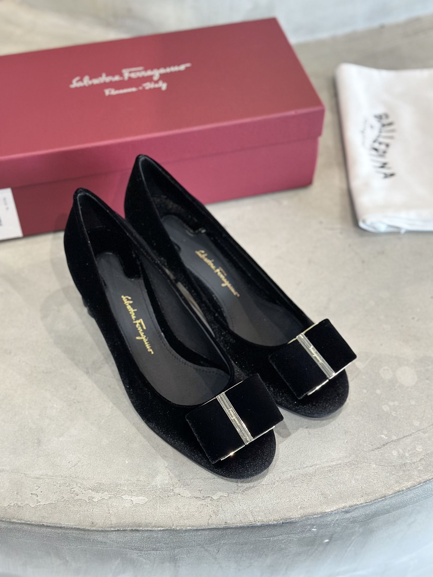Women's high heels